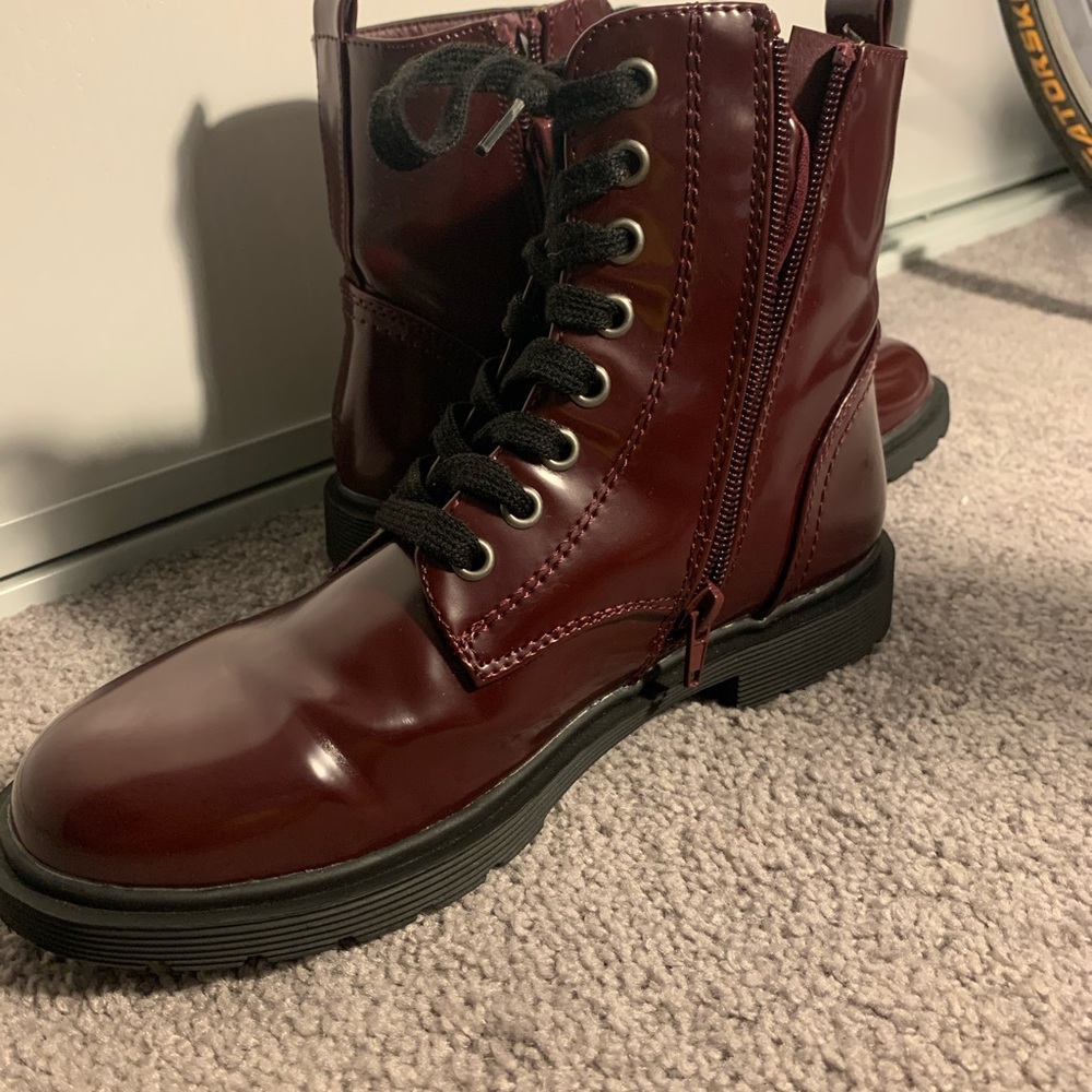 Marten style boots size 7